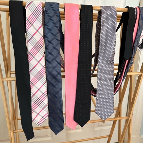 Assorted men’s tie in great condition. - Picture 2 of 2